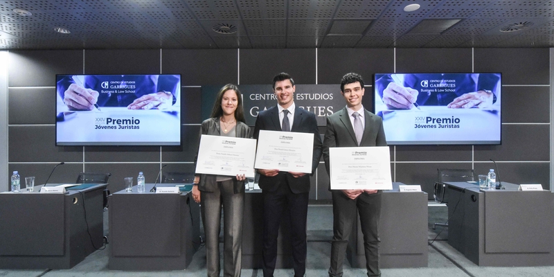 Premio Jóvenes Juristas
